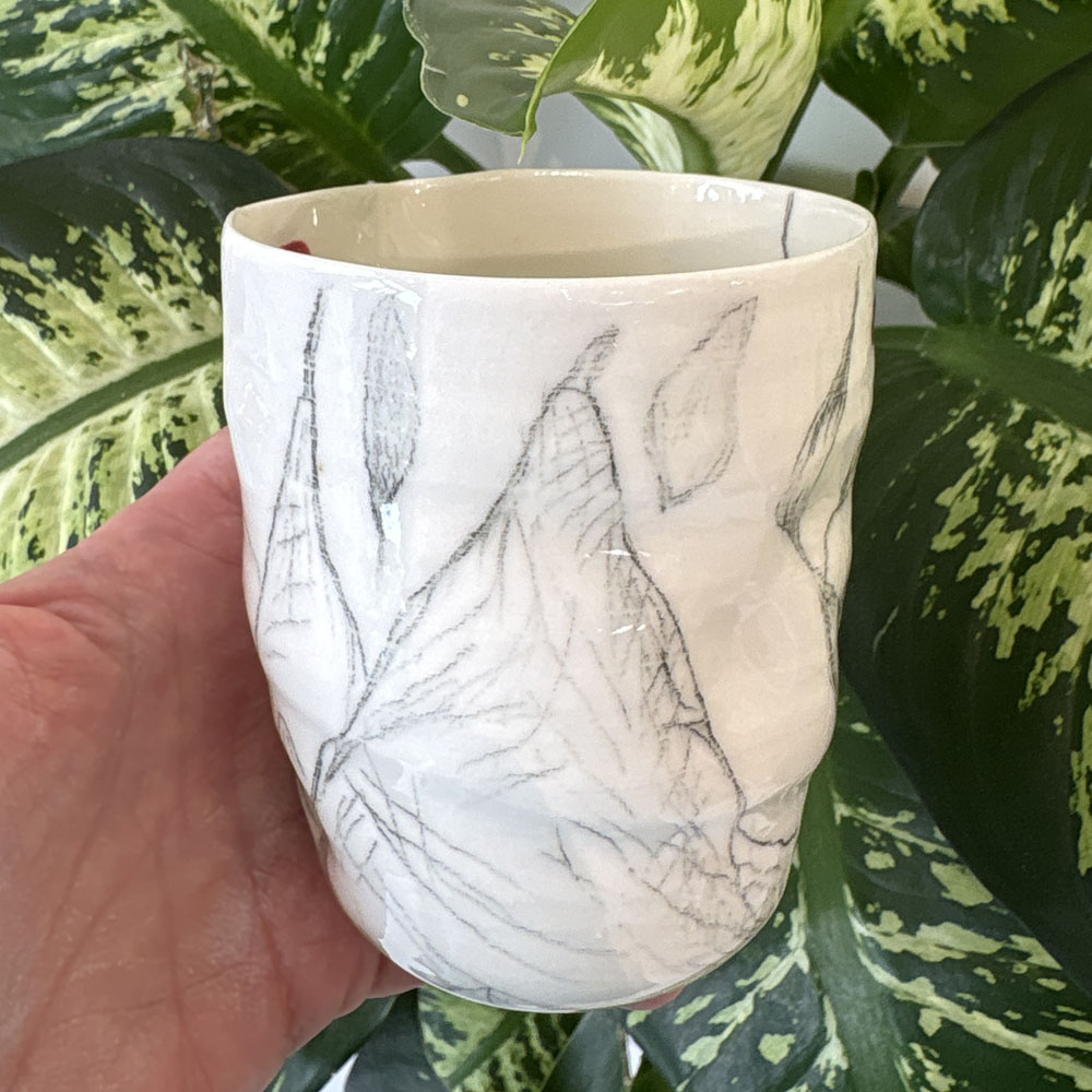 Hånddrejet porcelænskop med tegninger - Billede 3
