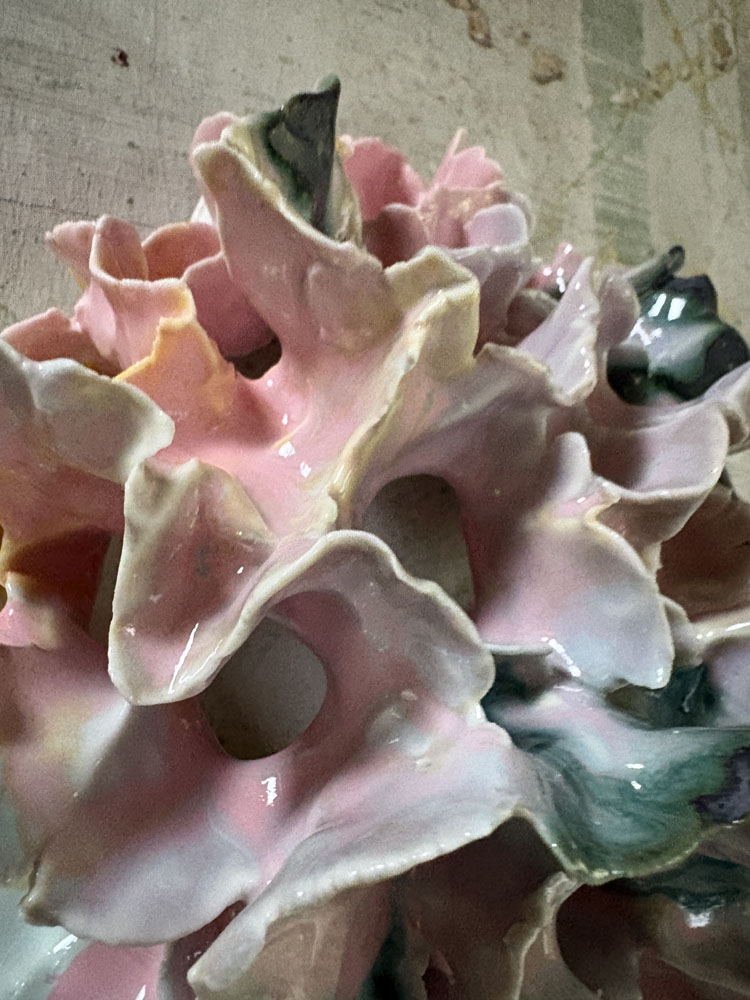 Vægophæng i keramik – Lyserød, gul og grøn porcelæn - Billede 2